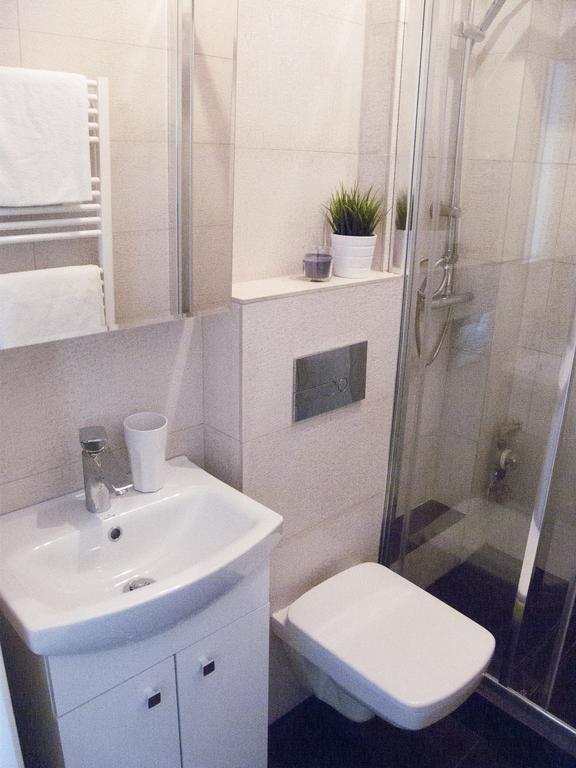 Studio In Heart Of وارسو المظهر الخارجي الصورة